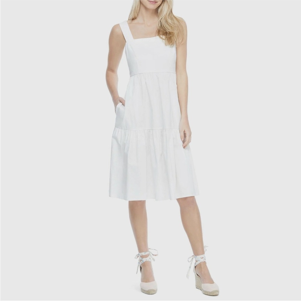 LAST CALL BEFORE DONATION: Gal Meets Glam White Sleeveless Dress w Bow